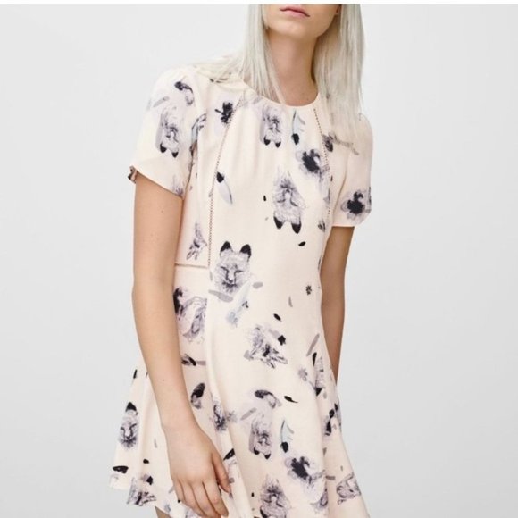 Aritzia Sunday Best Dashner Dress in Whitecap/Grey Charcoal - Picture 1 of 14